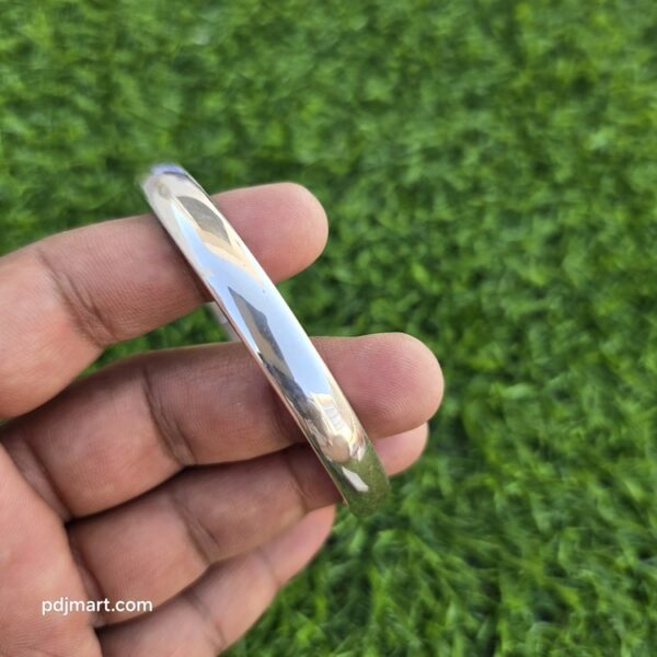 halfround_casted_bangle_gold_Nail_4